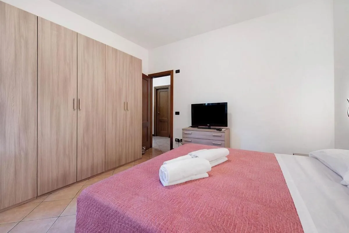 Appartamento Memy'S House Trilocale Con Giardino Sirmione Italia