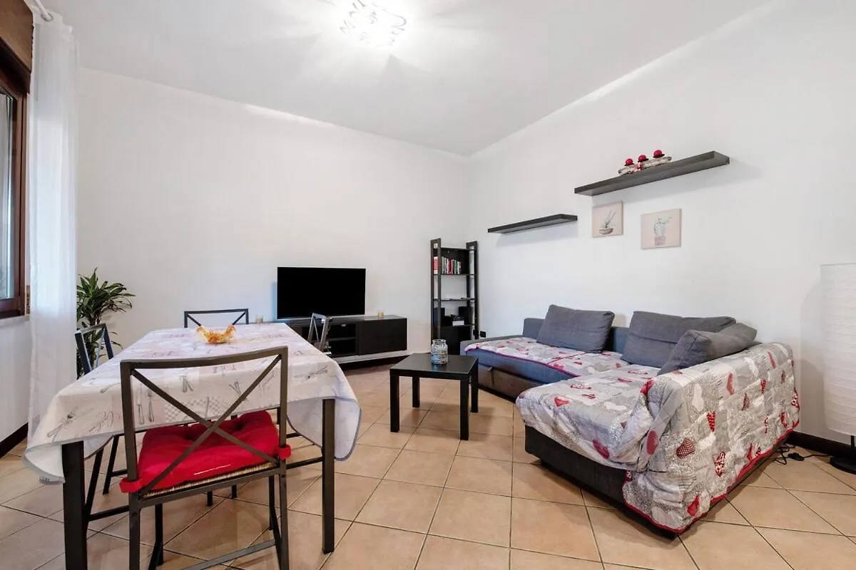 Appartamento Memy'S House Trilocale Con Giardino Sirmione 0*,  Italia