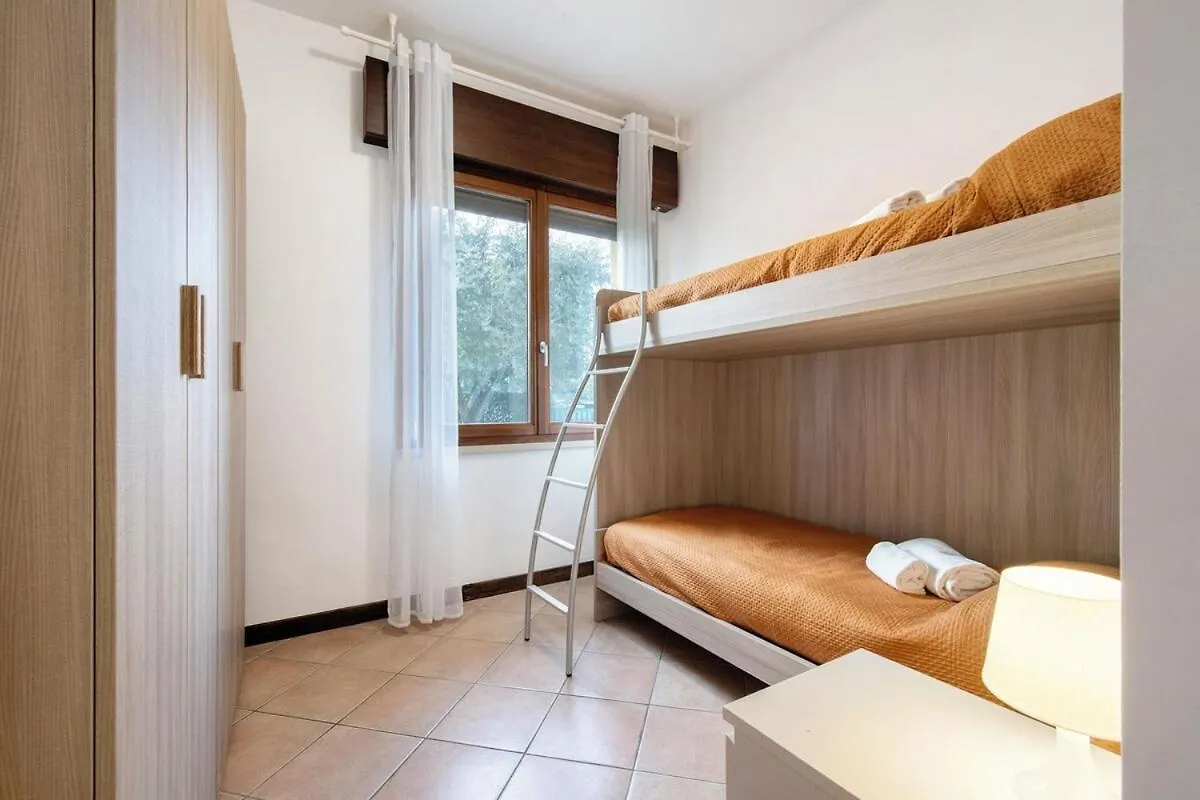 Appartamento Memy'S House Trilocale Con Giardino Sirmione Italia