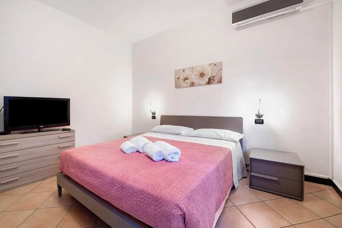 Appartamento Memy'S House Trilocale Con Giardino Sirmione Italia